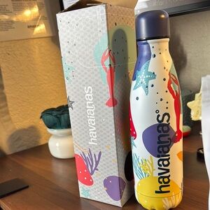 Havaianas Colorful Water Bottle
